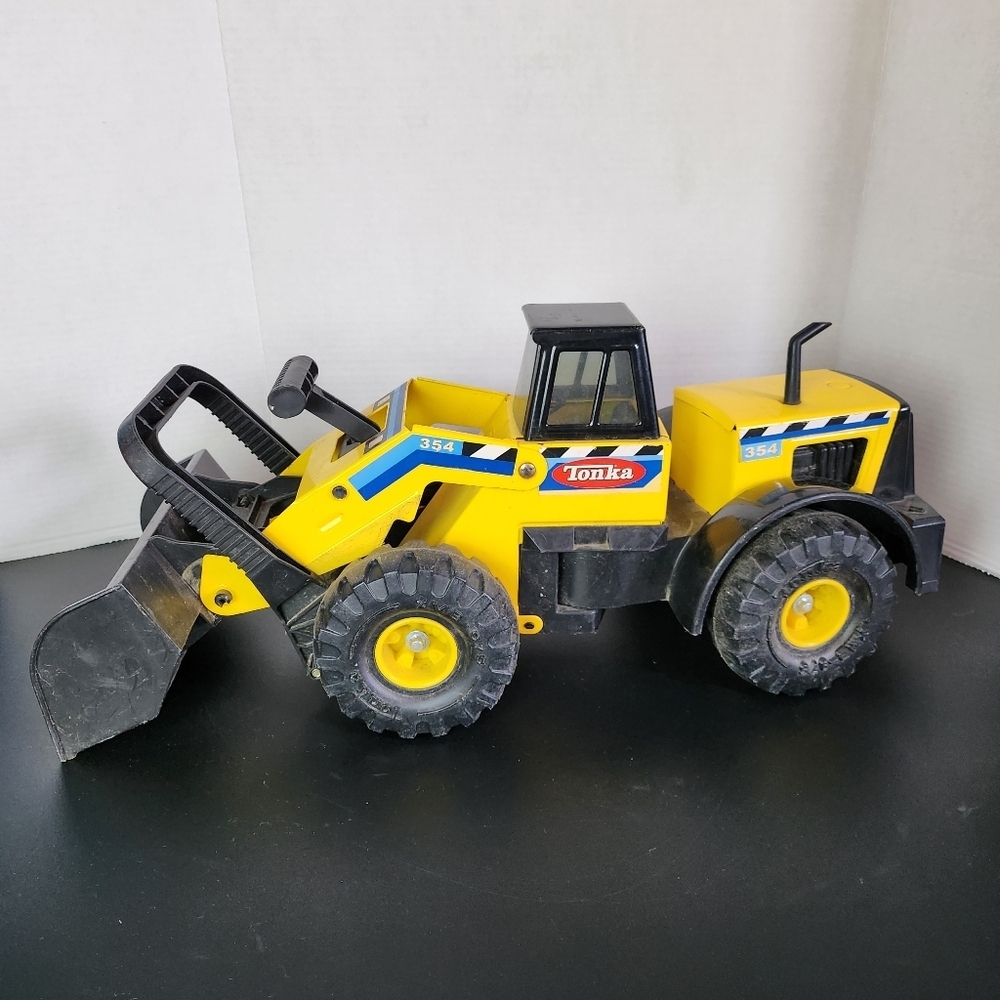 Vintage Tonka 1999 Yellow Metal Front End Loader